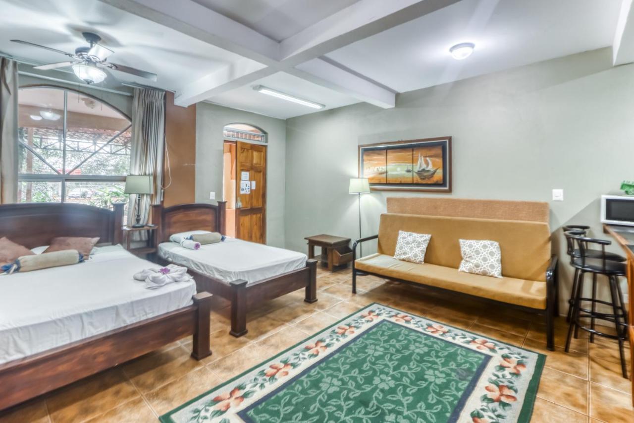 Jinesta Conchal Hotel Brasilito
