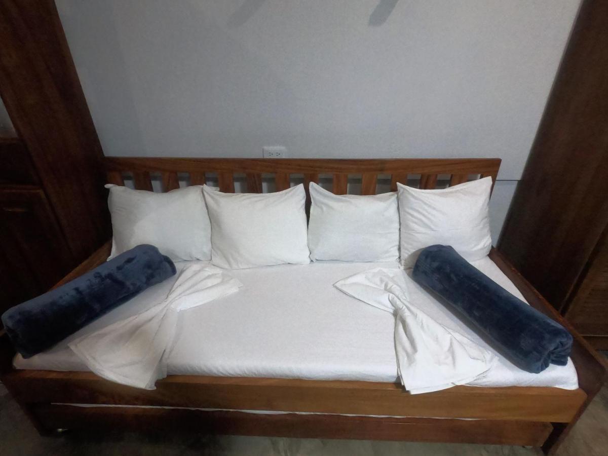 Casa Cecilia Front Hotel 3*