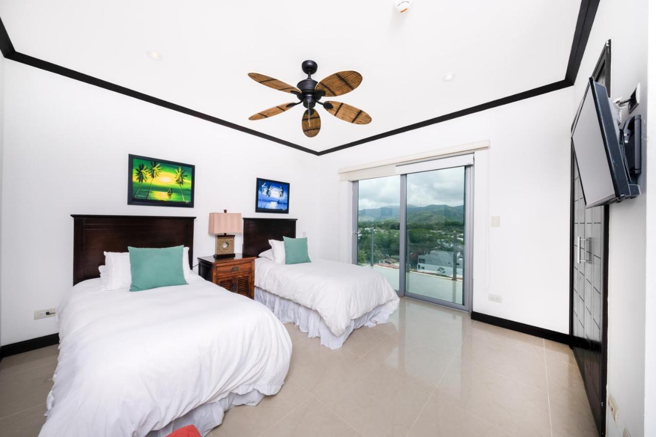 In At Diamante Del Sol