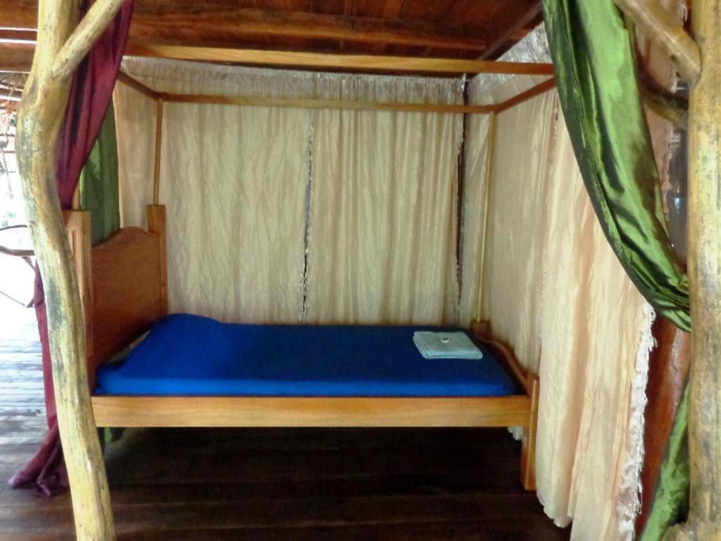 Casa Moabi Bed & Breakfast