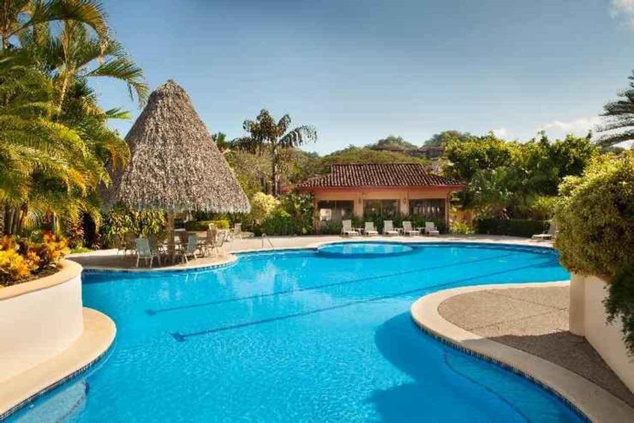 In Costa Rica Colina * Jaco