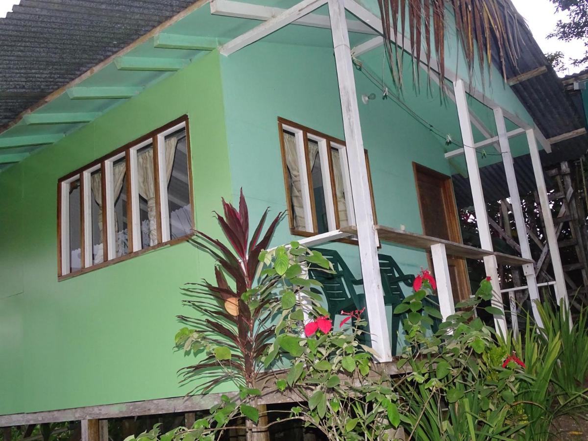 Casa Jade Hostel *