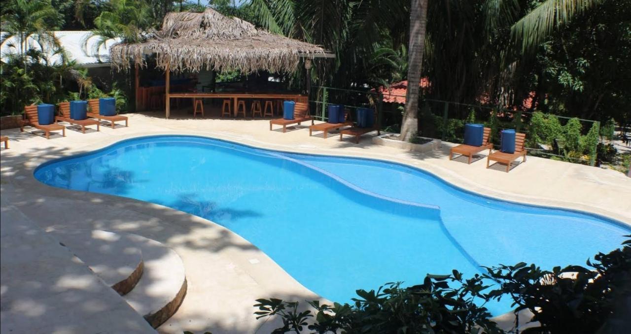 Esencia And Hotel 3*