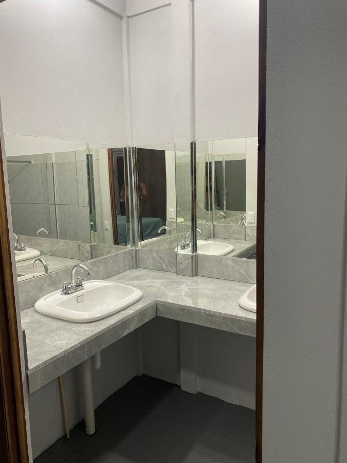 Hotel Gallina E Palo Beachfront 4*