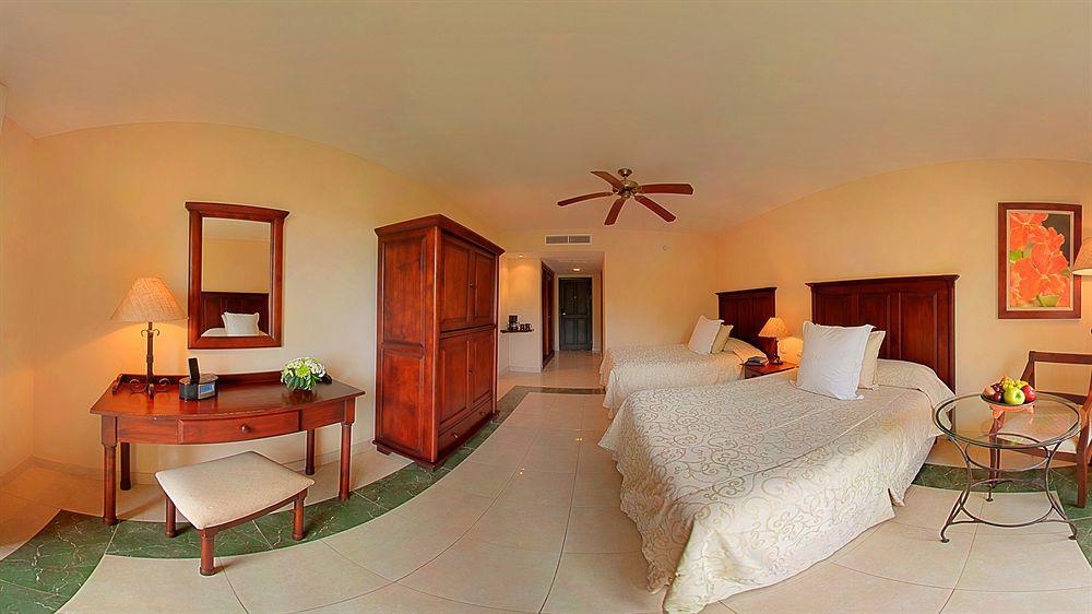 Allegro Papagayo 4*