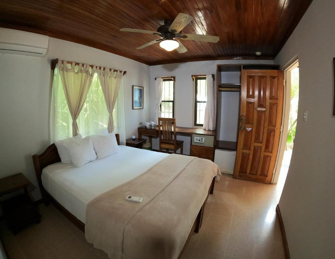 Casa Cecilia Front Playa Santa Teresa (Puntarenas)