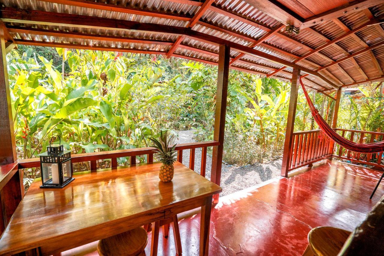 Casitas Flores * Puerto Viejo de Talamanca