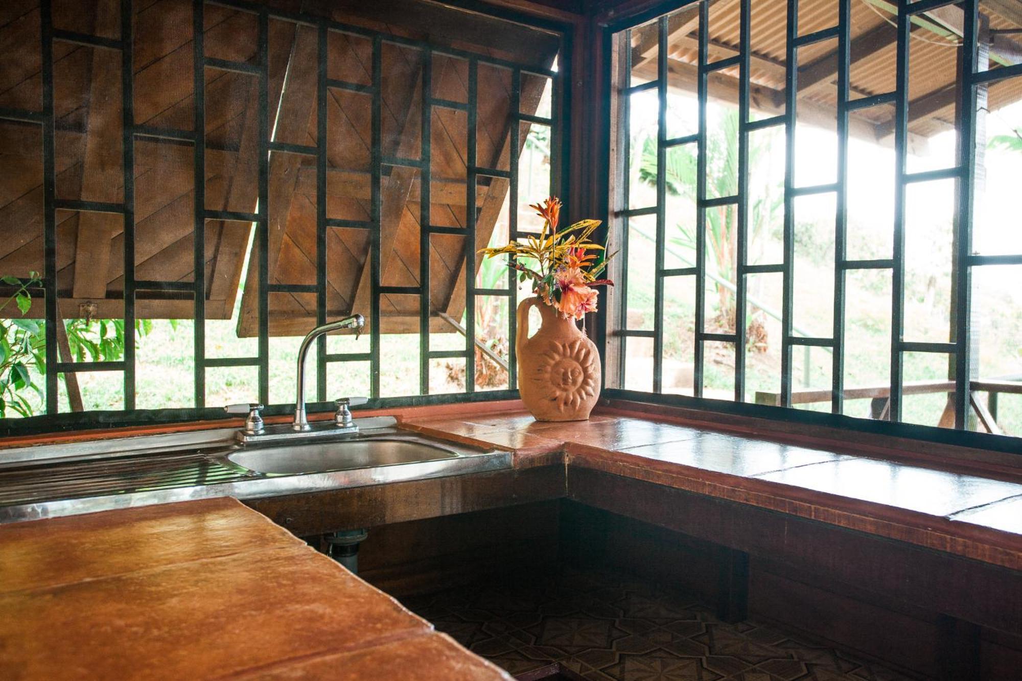 Pacific Edge Eco Dominical