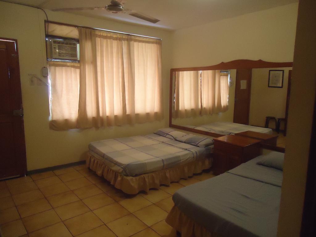 Hotel Michael's Surfside