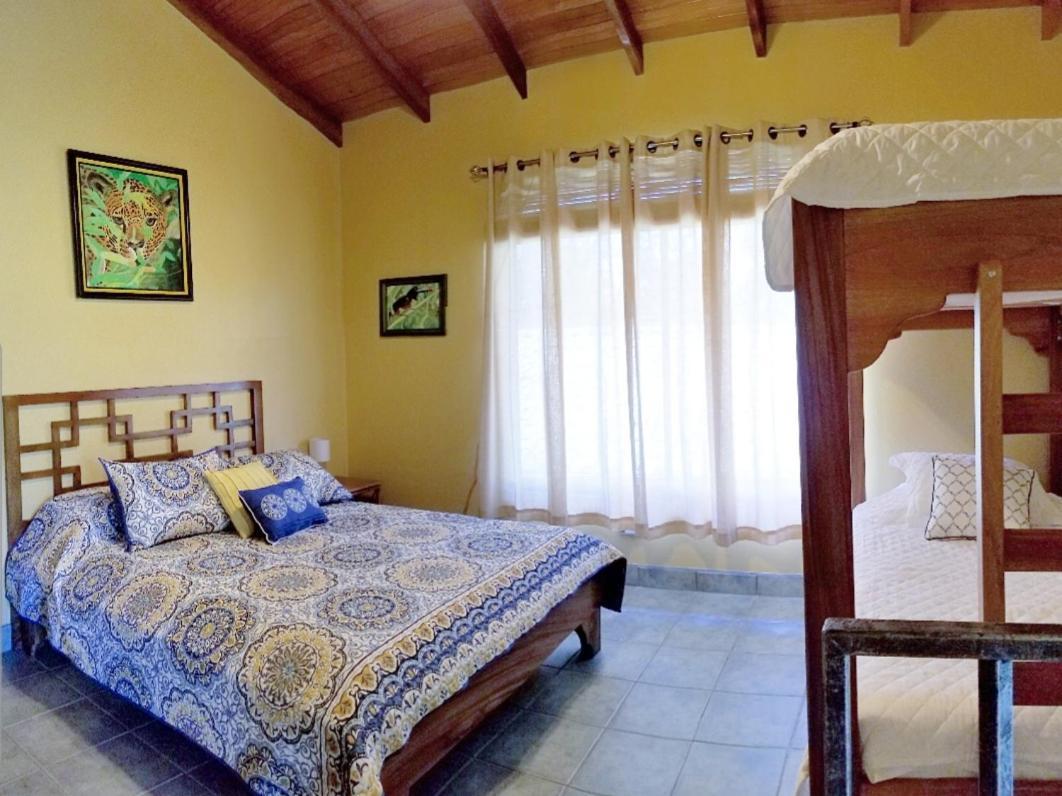 Mango Tree Lodge Coronado