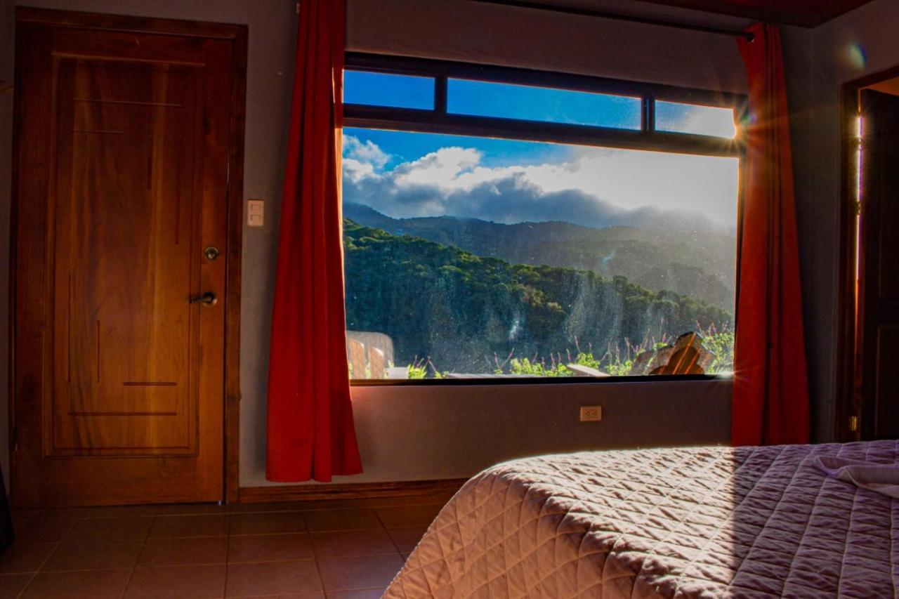 Lodge Rainbow Valley Costa Rica