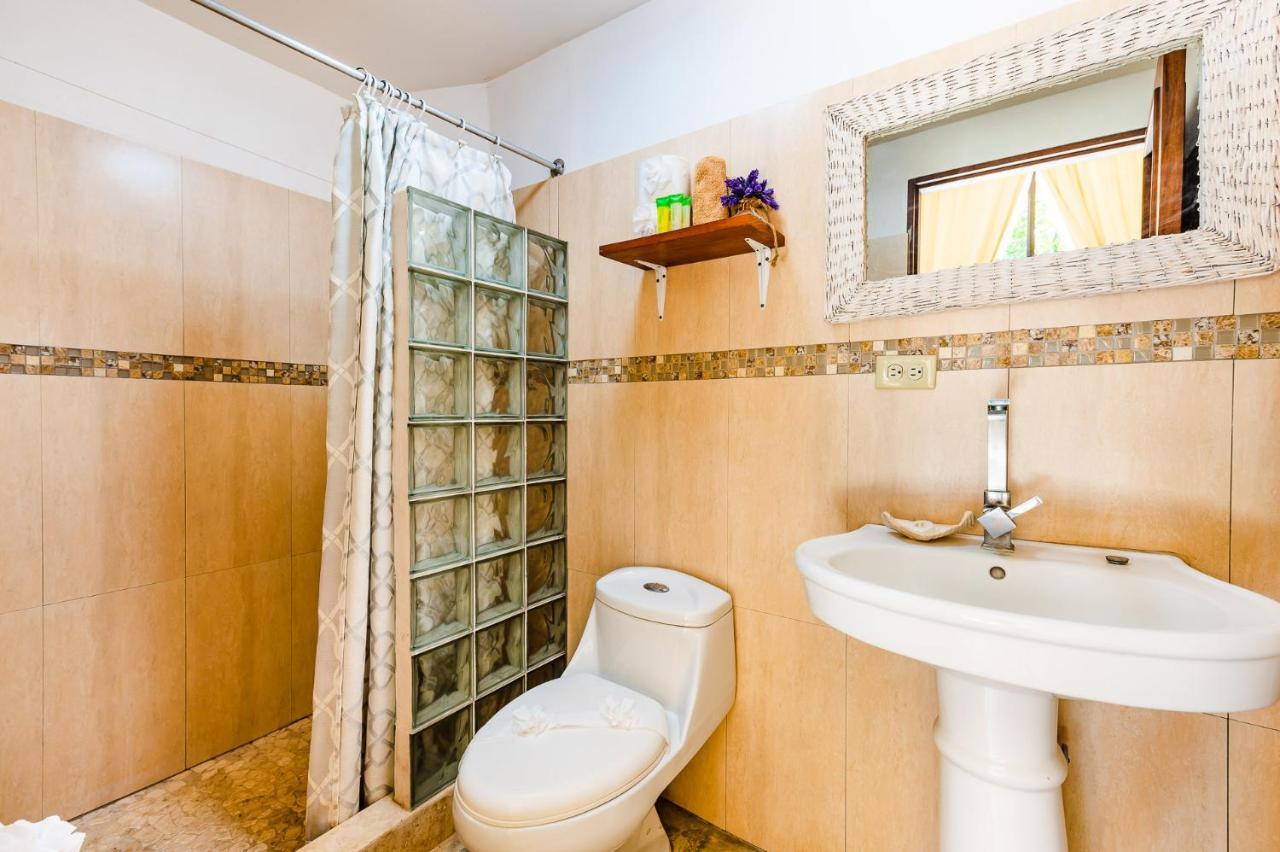 Nautilus Bed & Breakfast 3*