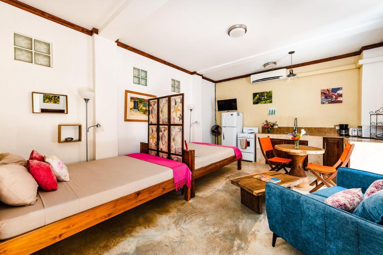 Nautilus Bed & Breakfast 3*