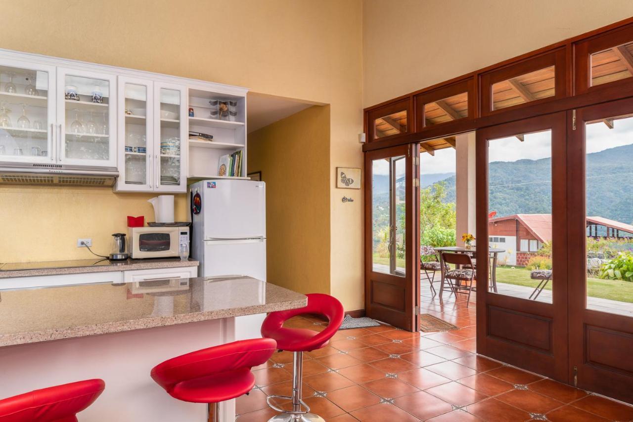 Casa Bartzis, Close To And Tapanti National Park