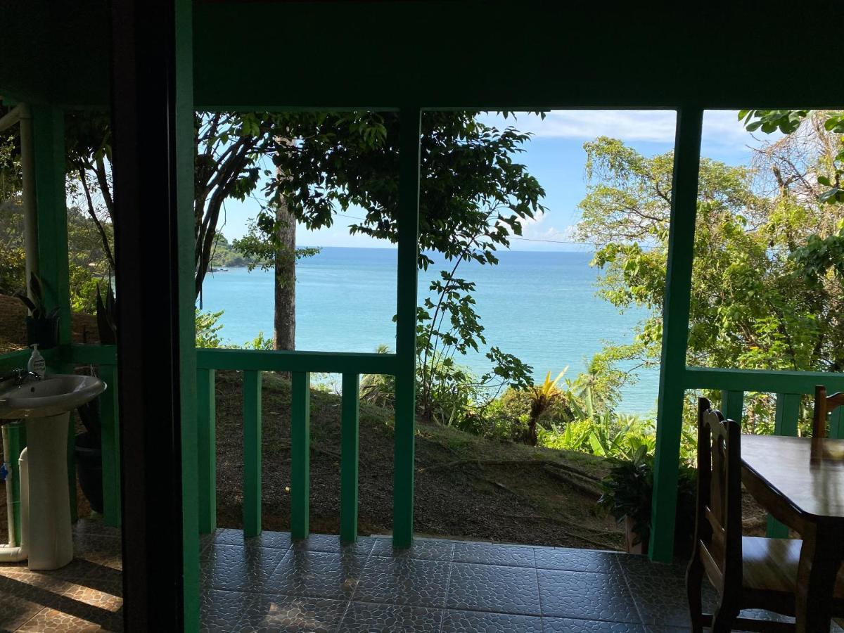 Cabana Ara Macao Lodge