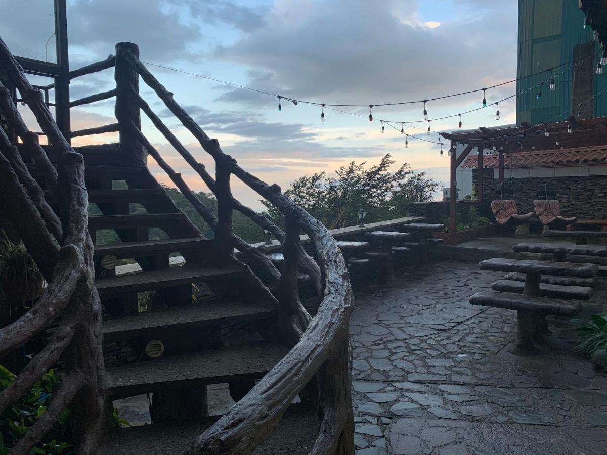 Cabinas Vista Al Golffo * Monteverde