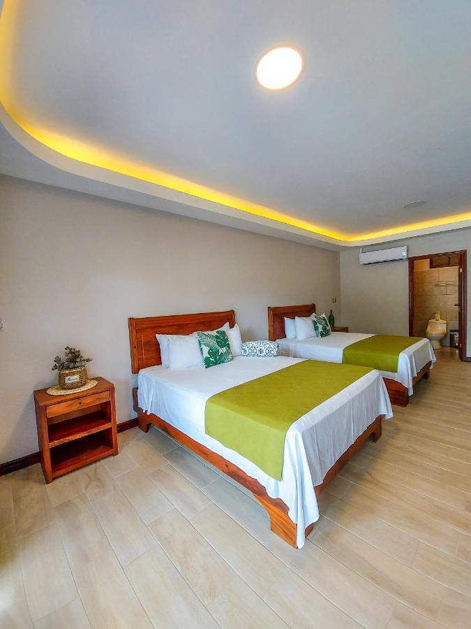 Amira Hotel