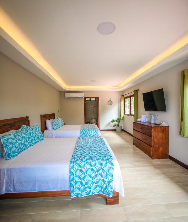 Amira Hotel 3*