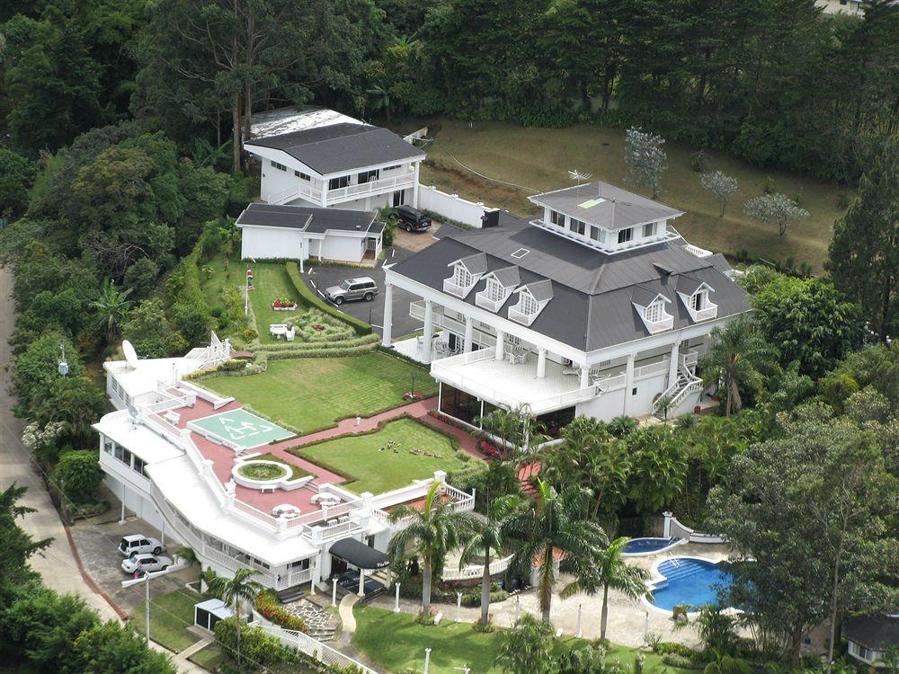 Grand Tara