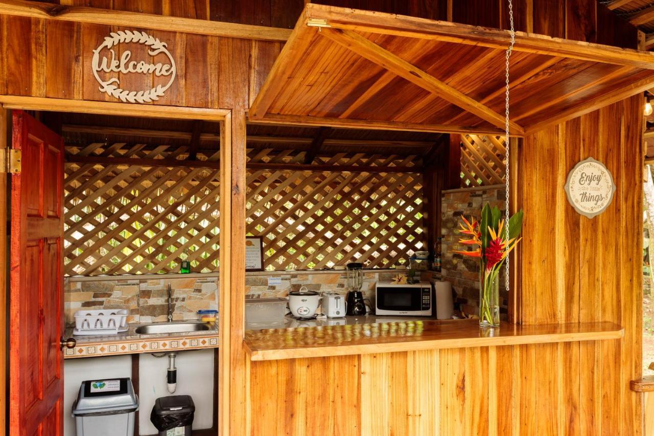 Ache Lodge