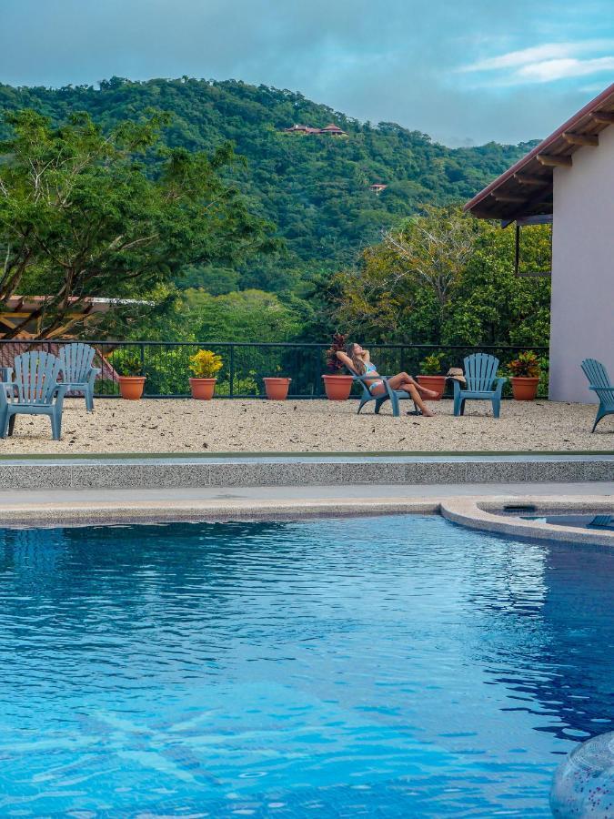 Amira Hotel