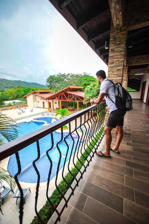 Hotel Amira 3*