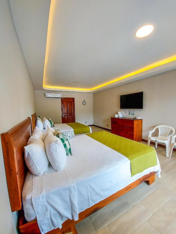 Hotel Amira 3*