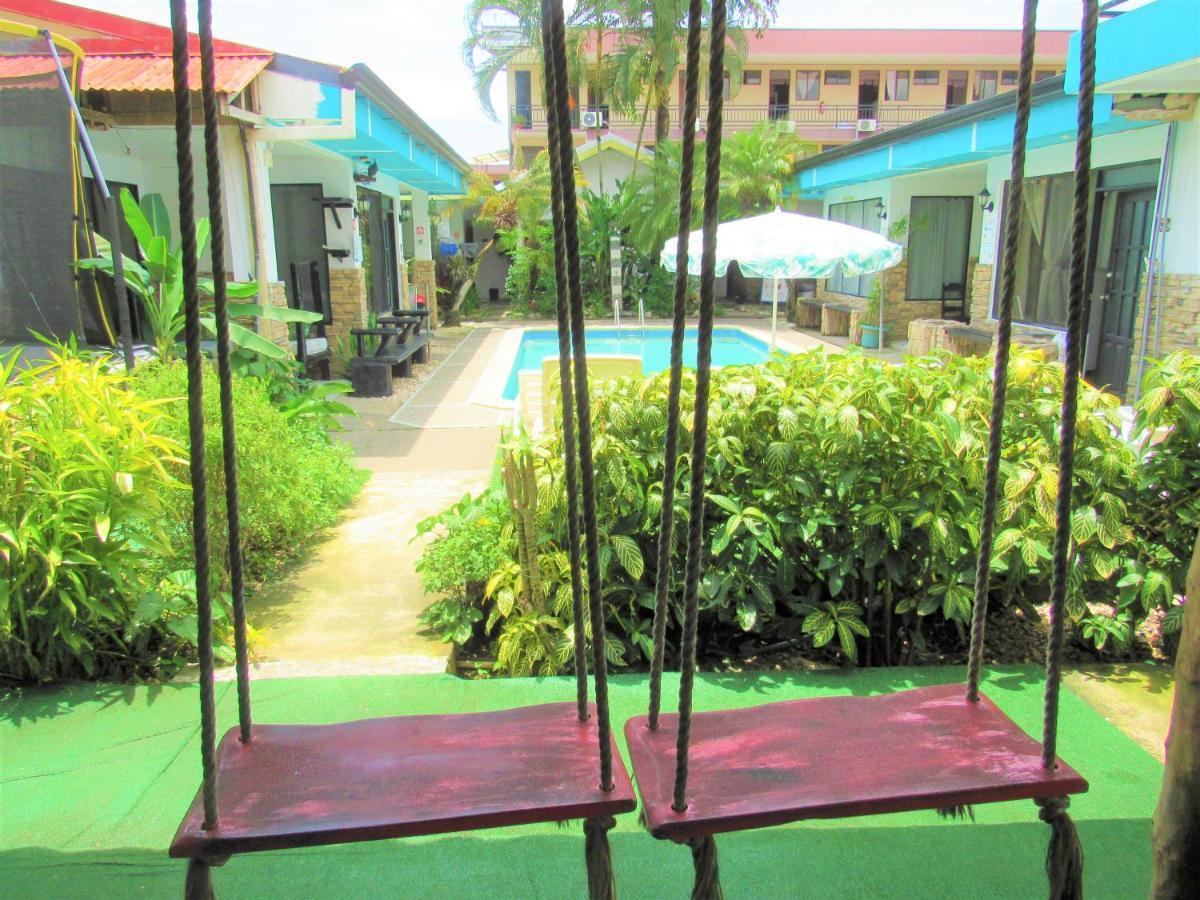 Izus Place Inn Jaco