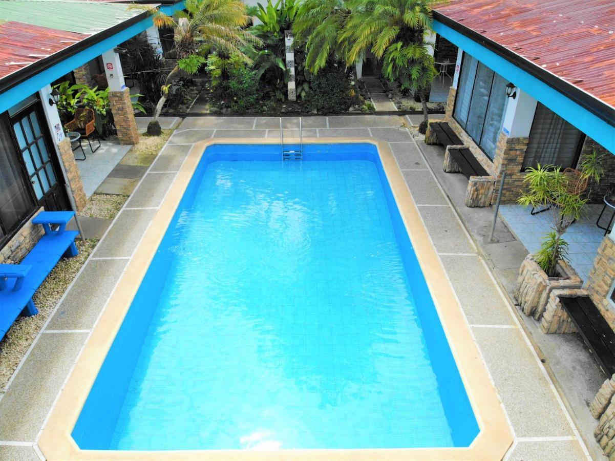 Izus Place Inn