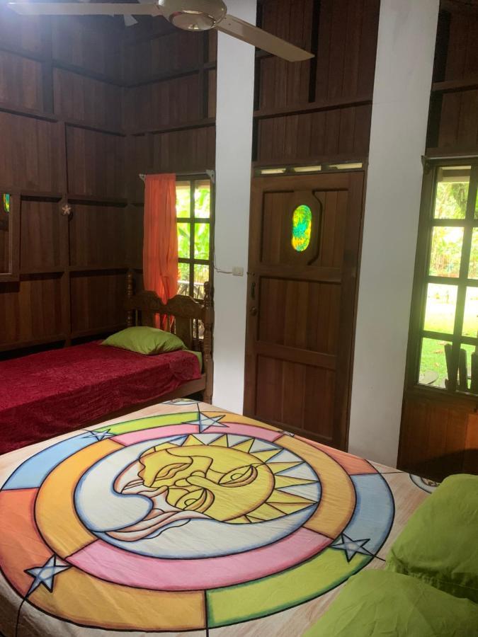 Cabinas Coco Lindo *