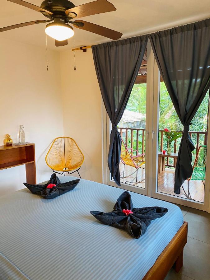 Casa Pelican Guest house *