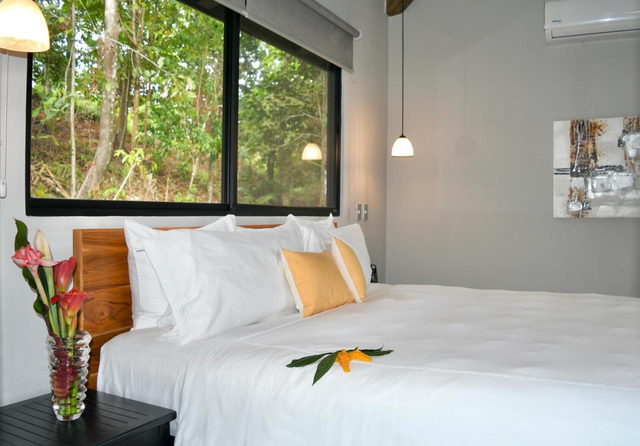 Rancho Pacifico - Boutique For Adults