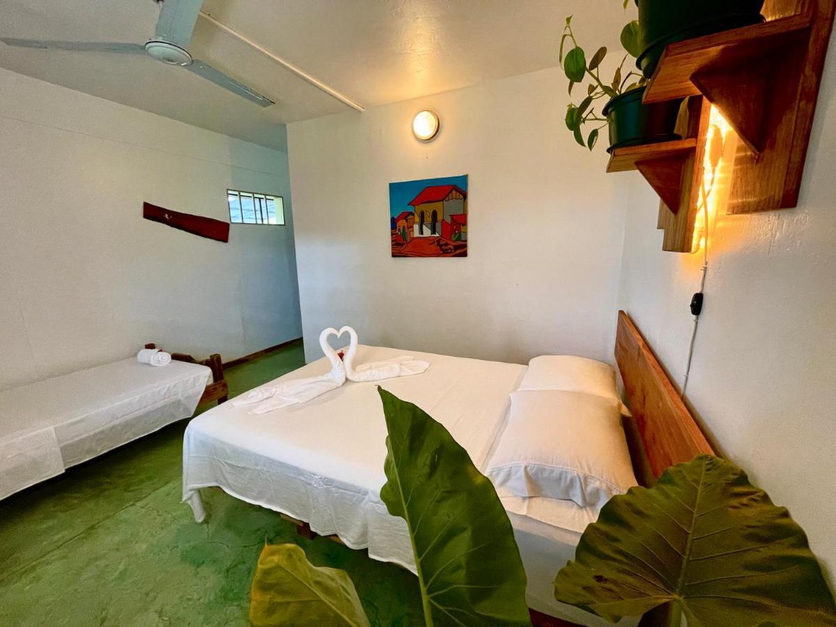 Jacquelina Hotel *