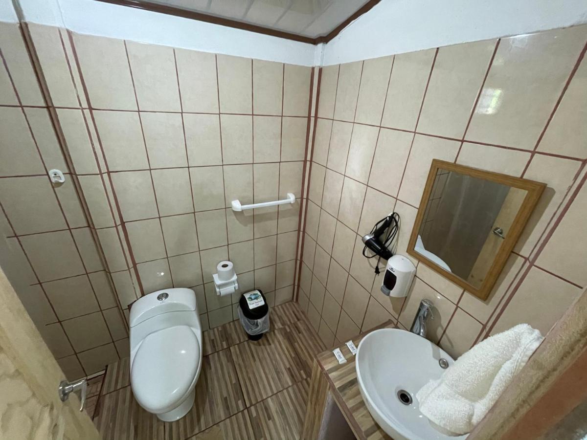Casa Turtle Bogue Guest house *