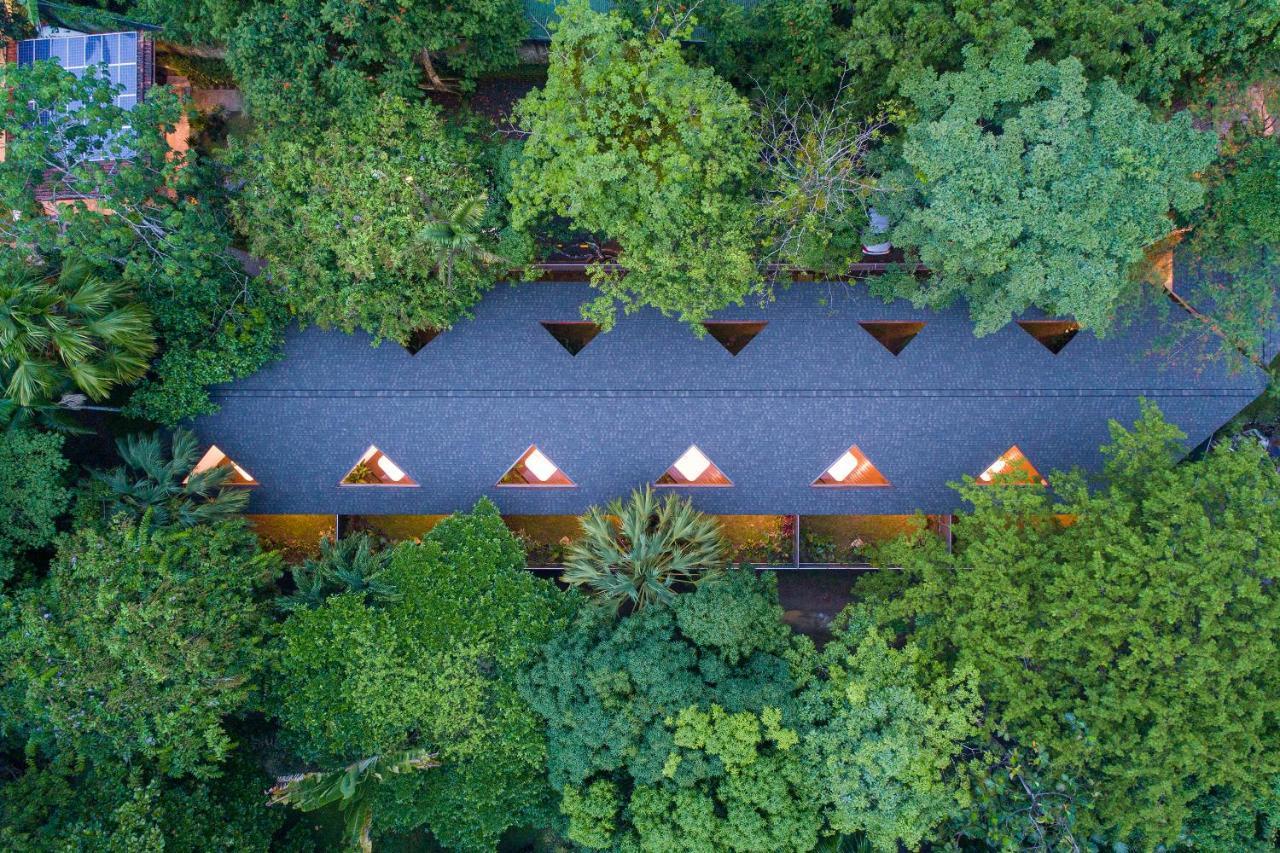 Pumilio Mountain & Ocean Hotel