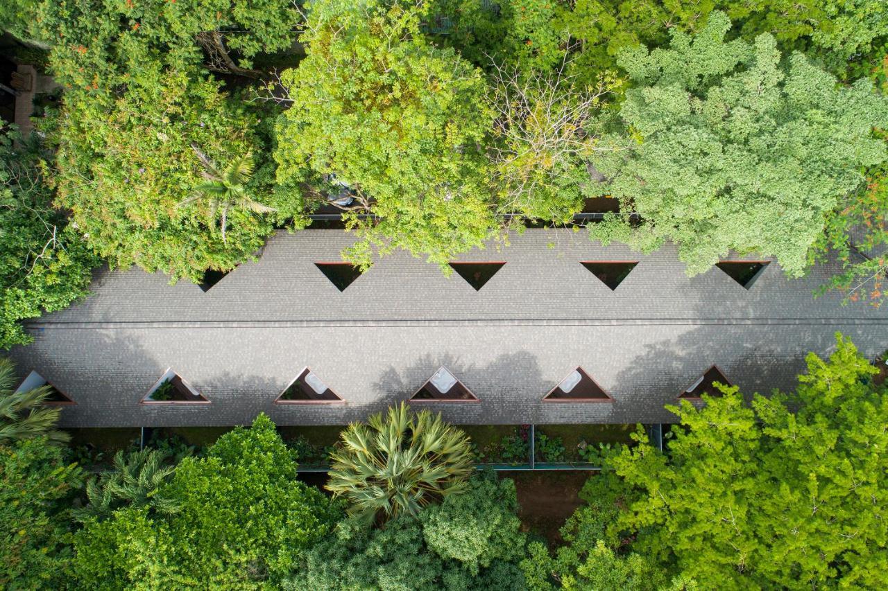 Pumilio Mountain & Ocean Hotel 4*