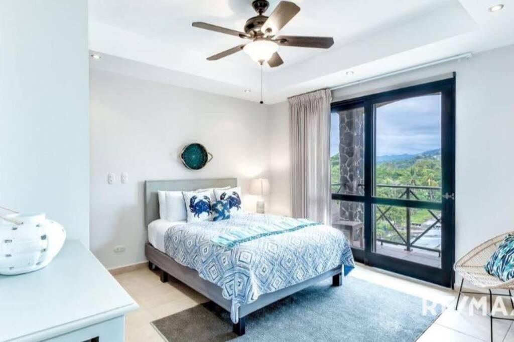 777j Beachfront Luxury 3 Br/2.5ba Near Sjo - *
