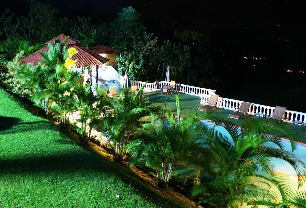 Arenal Waterfall Villa La Fortuna