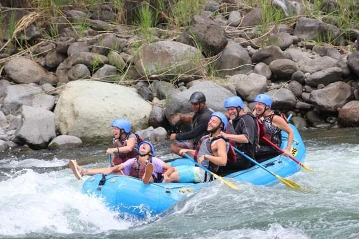 Guest house Y Cabinas Anita-and Rafting Tour! *