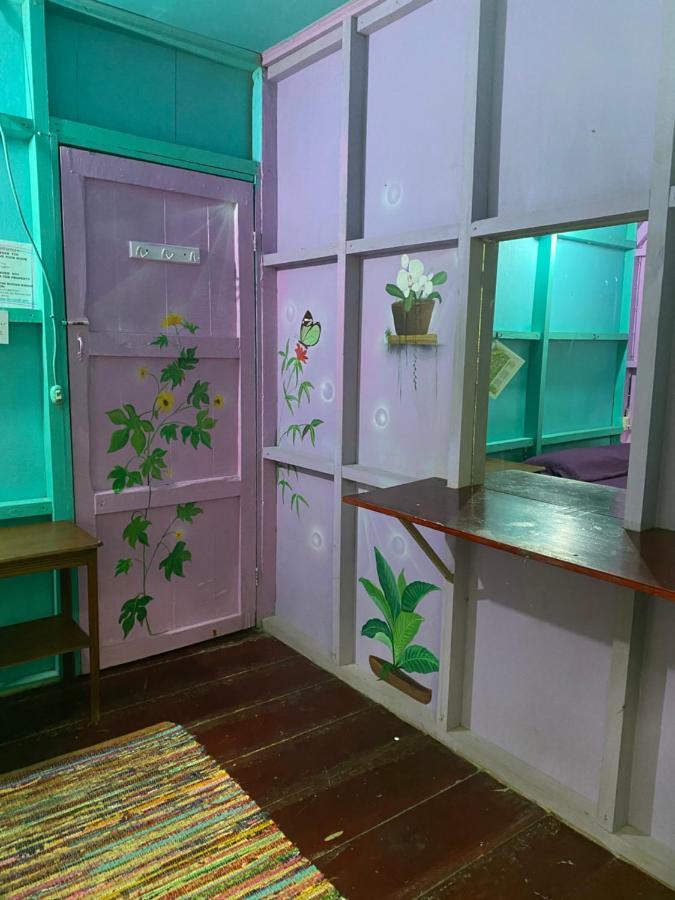 Hidden Jungle House Homestay *