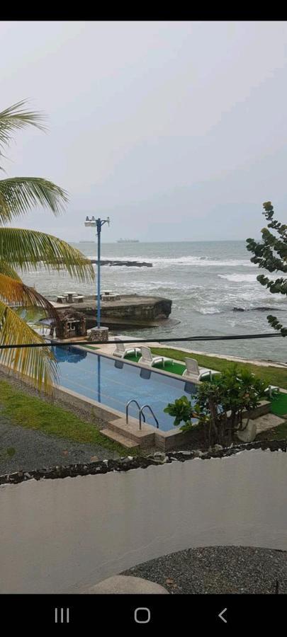 La Cueva Hotel