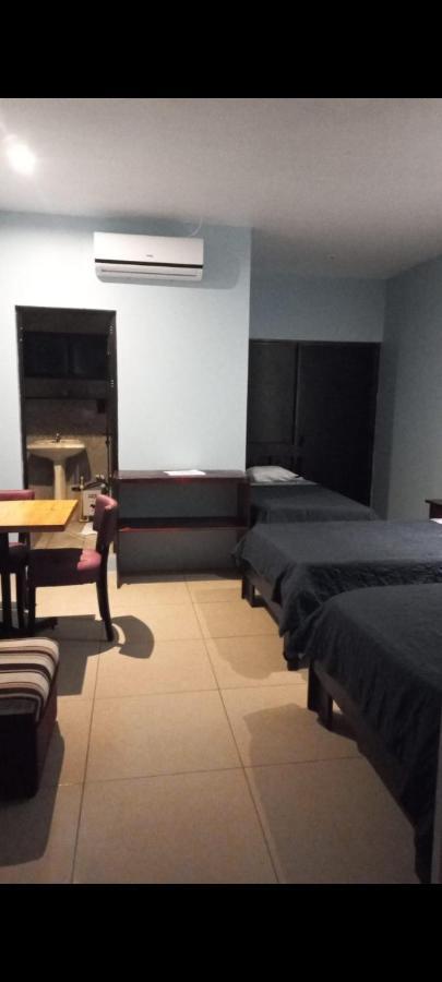La Cueva Hotel