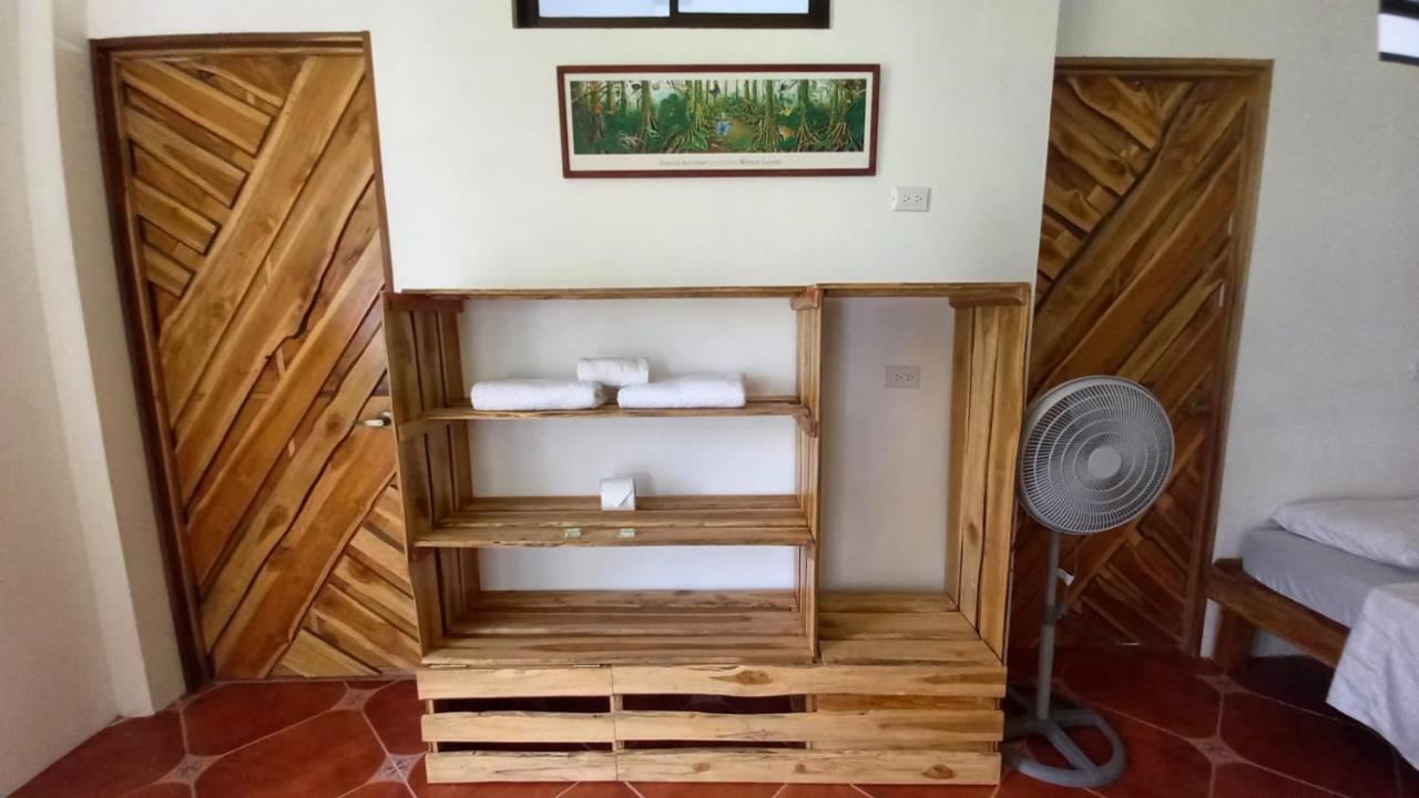 Pura Natura Beachfront Guest house