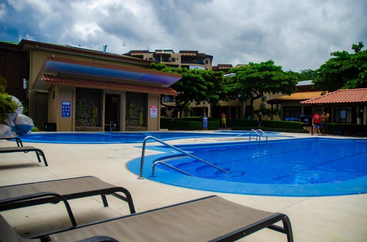 & Huetares Hotel