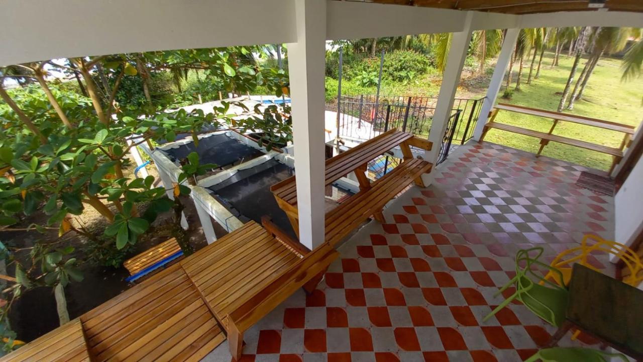 Pura Natura Beachfront Guest house