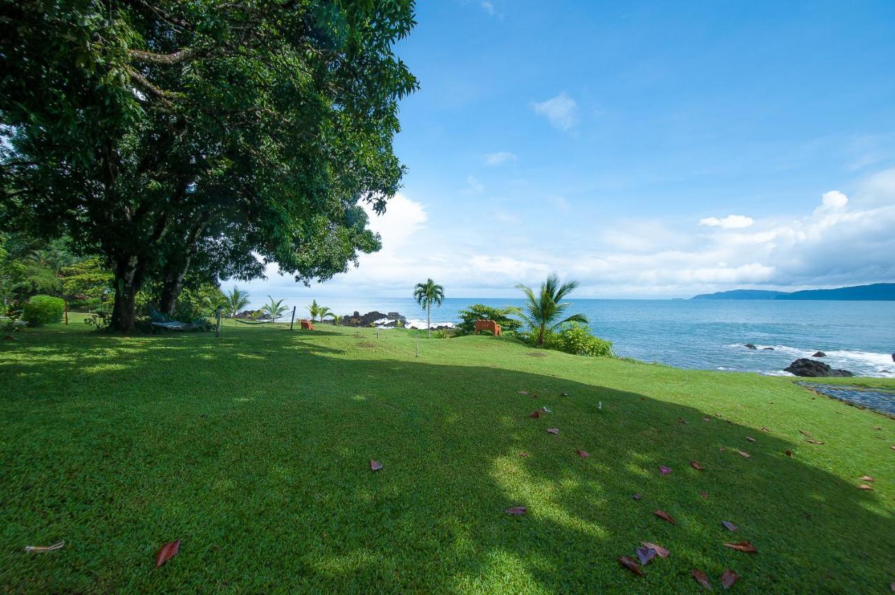 Lodge Drake Paradise Point