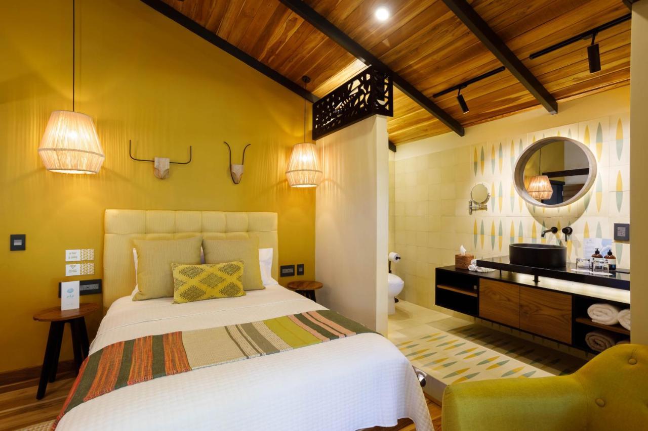 Hotel Awa