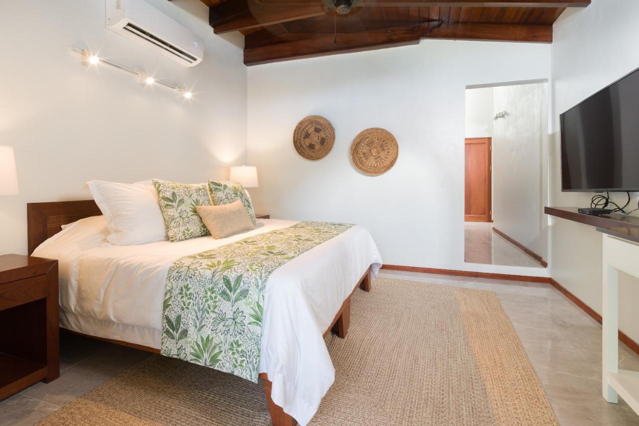 Casa Woodbine Private House On