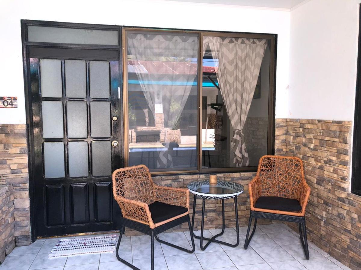 Izus Place Inn 3*