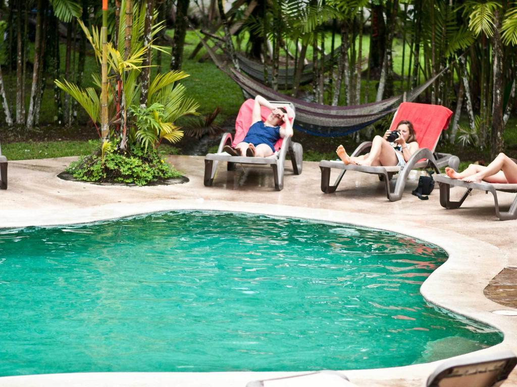 Arenal Backpackers Hostel *